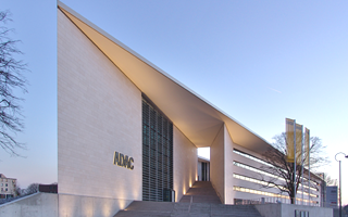 �Ǹ�/��ȭ��ȸ�ü�